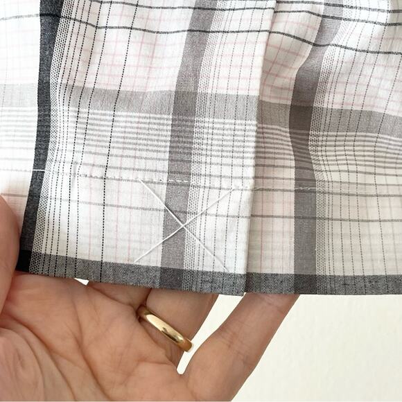 Izod Golf Skort Athletic Skirt Plaid Woman size 14 white gray - Picture 7 of 12